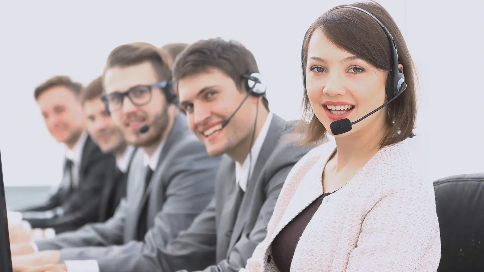 Plus Telefonservice - Mit unserem Büroservice 24 haben Sie einen guten Start ins neue Jahr